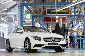 Markus Schäfer, Member of the Divisional Board of Mercedes-Benz Cars, Production and Supply Chain Management, in the S-Class Coupé assembly area at the Sindelfingen plant in Germany.