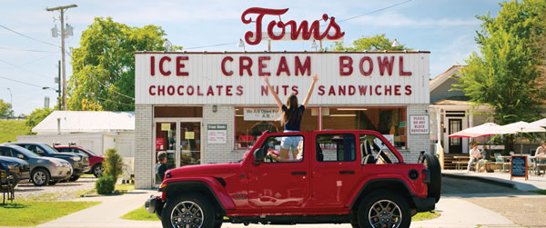 Tom’s Ice Cream Bowl in Zanesville