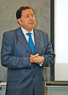 Dr Michel G Maila