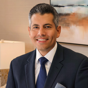 EntergyTexasPresidentAndCEO_EliecerViamontes_300x.jpg